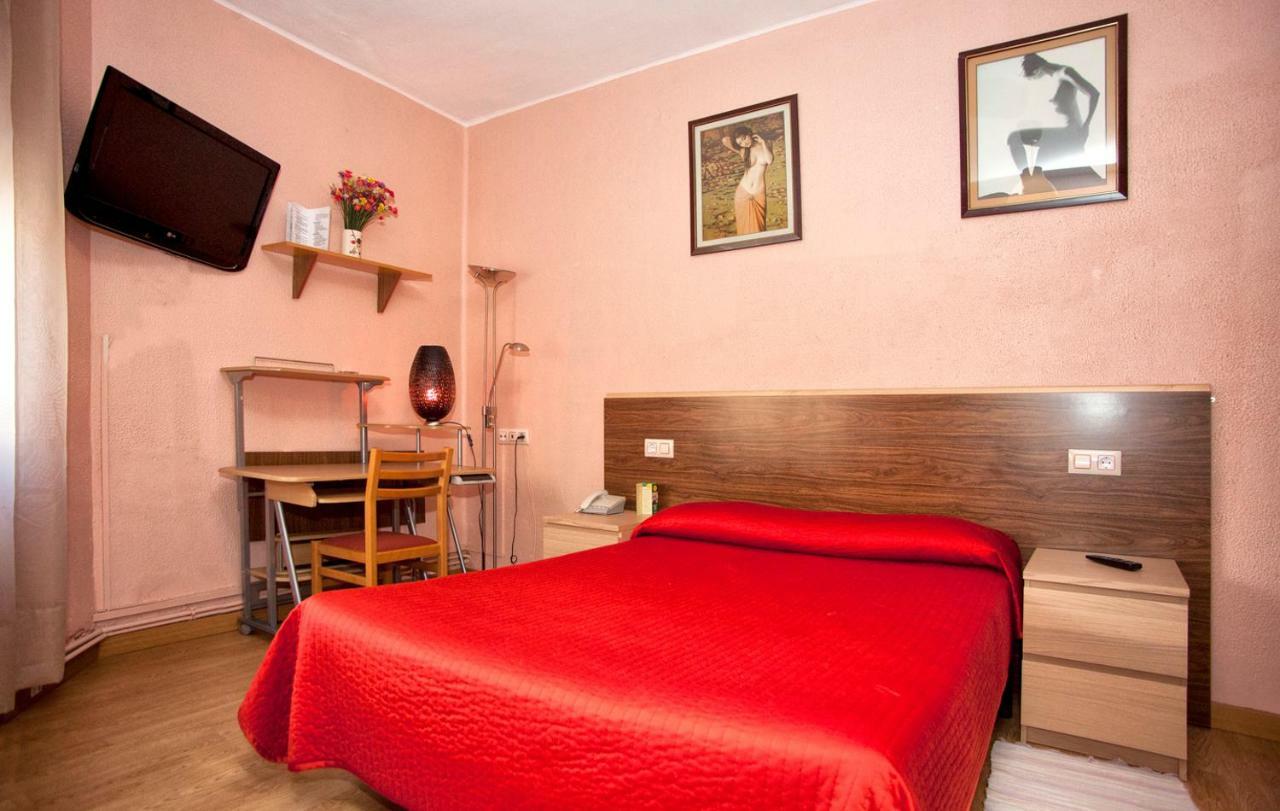 Hostal Goias Hotell Oviedo Eksteriør bilde